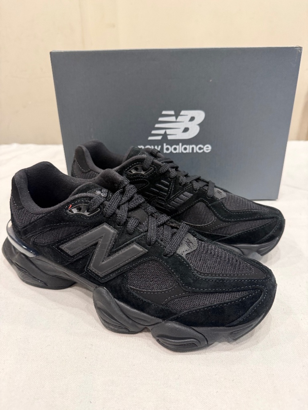 New Balance, U9060BPM, Color Black/Black, Size Men's 9.5/ Women's 11